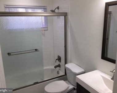 5700 Stillwell Road - Photo Thumbnail 5