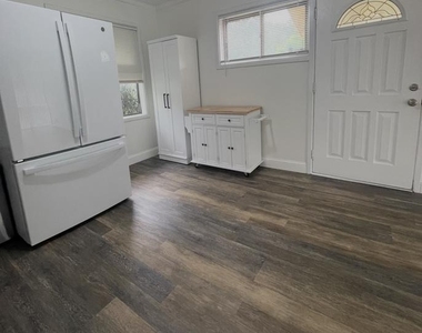 5700 Stillwell Road - Photo Thumbnail 16