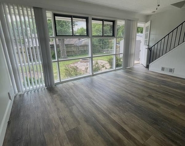 5700 Stillwell Road - Photo Thumbnail 17