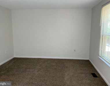 10602 Chisholm Landing Terrace - Photo Thumbnail 17