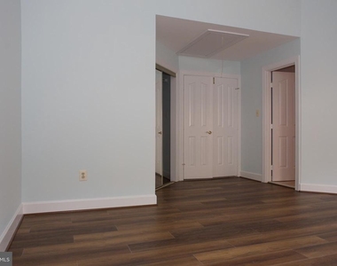 7828 Oracle Place - Photo Thumbnail 18