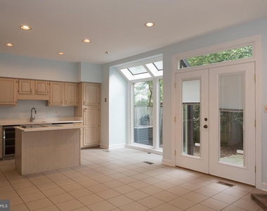 7828 Oracle Place - Photo Thumbnail 2