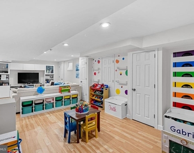 8909 2nd Avenue - Photo Thumbnail 13