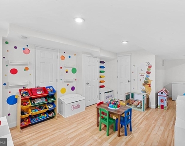8909 2nd Avenue - Photo Thumbnail 14