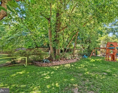 8909 2nd Avenue - Photo Thumbnail 34