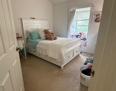 5920 Edson Lane - Photo Thumbnail 13