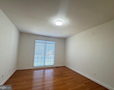 5117 Sante Fe Court - Photo Thumbnail 12