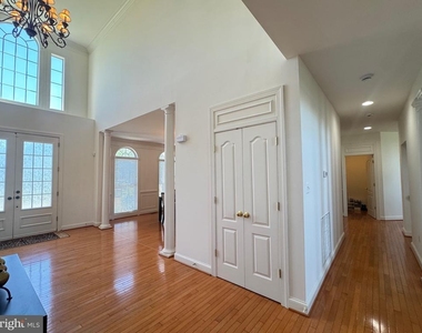 5117 Sante Fe Court - Photo Thumbnail 13