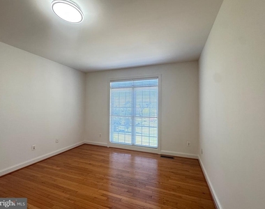 5117 Sante Fe Court - Photo Thumbnail 11