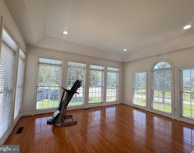 5117 Sante Fe Court - Photo Thumbnail 9