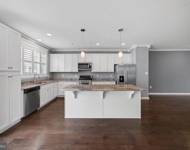 8475 Randell Ridge Road - Photo Thumbnail 8
