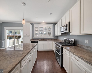 8475 Randell Ridge Road - Photo Thumbnail 1