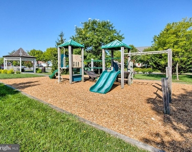 8907 Amelung Street - Photo Thumbnail 35