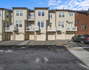 8907 Amelung Street - Photo Thumbnail 24