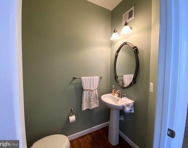 8907 Amelung Street - Photo Thumbnail 17