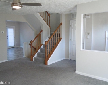 11203 Barnswallow Place - Photo Thumbnail 1