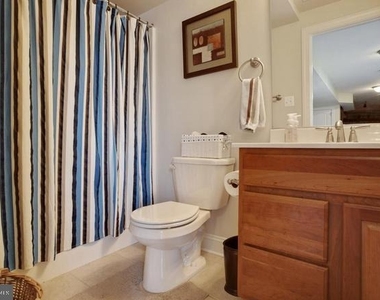 3253 Cannoncade Court - Photo Thumbnail 10