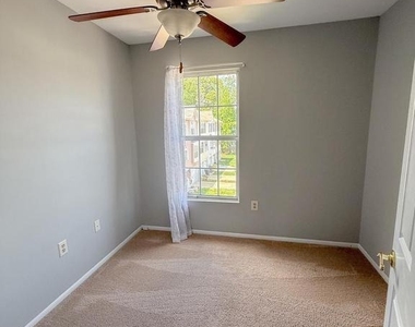 9424 Sea Breeze Court - Photo Thumbnail 21