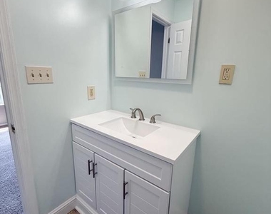 9424 Sea Breeze Court - Photo Thumbnail 19