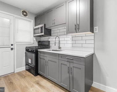 2203 Redthorn Road - Photo Thumbnail 7