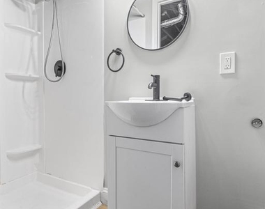 2203 Redthorn Road - Photo Thumbnail 19