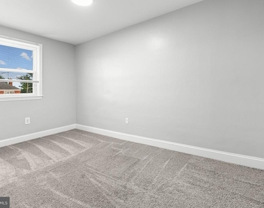 2203 Redthorn Road - Photo Thumbnail 14