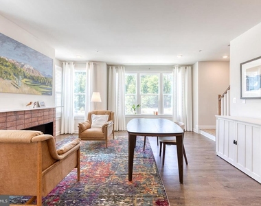 200 Hickory Hollow Court - Photo Thumbnail 8