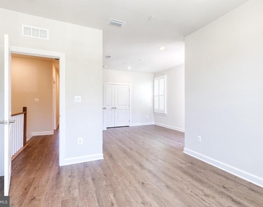 200 Hickory Hollow Court - Photo Thumbnail 24