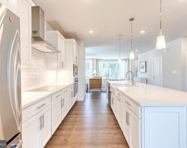 200 Hickory Hollow Court - Photo Thumbnail 13