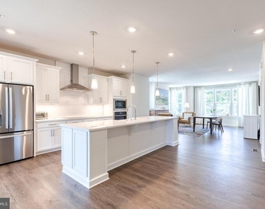 200 Hickory Hollow Court - Photo Thumbnail 12