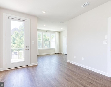 200 Hickory Hollow Court - Photo Thumbnail 23