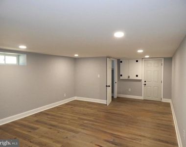 301 Cornwall Street - Photo Thumbnail 14