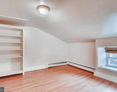 2217 Fleet Street - Photo Thumbnail 6