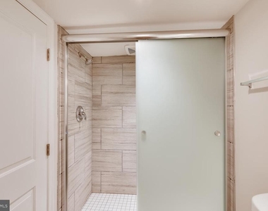 2217 Fleet Street - Photo Thumbnail 9