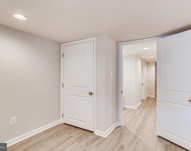 2217 Fleet Street - Photo Thumbnail 10