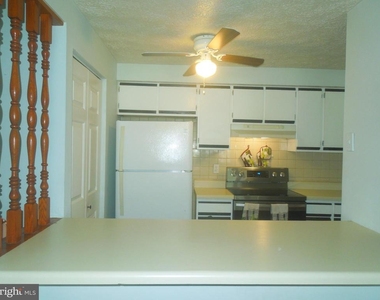 8030 Abbey Court - Photo Thumbnail 2