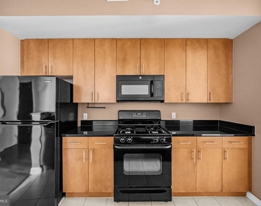 715 6th Street Nw - Photo Thumbnail 10