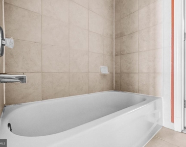 715 6th Street Nw - Photo Thumbnail 24