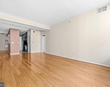 715 6th Street Nw - Photo Thumbnail 4