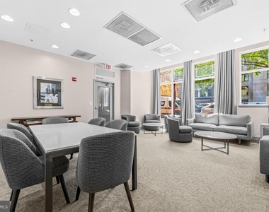 715 6th Street Nw - Photo Thumbnail 31