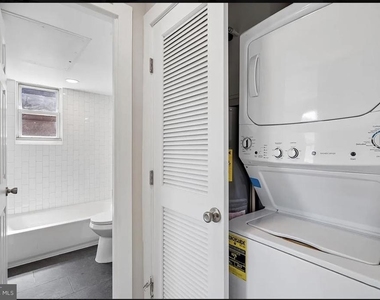 1410 Young Street Se - Photo Thumbnail 2