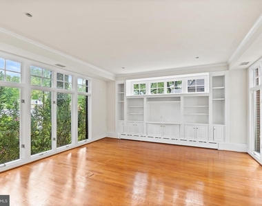 4530 Dexter Street Nw - Photo Thumbnail 6