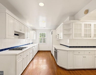4530 Dexter Street Nw - Photo Thumbnail 9