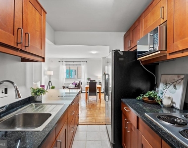 4600 Connecticut Avenue Nw - Photo Thumbnail 6