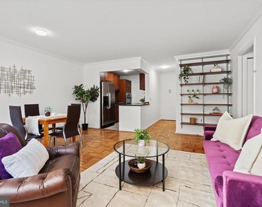 4600 Connecticut Avenue Nw - Photo Thumbnail 2