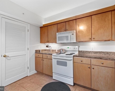 616 E Street Nw - Photo Thumbnail 19