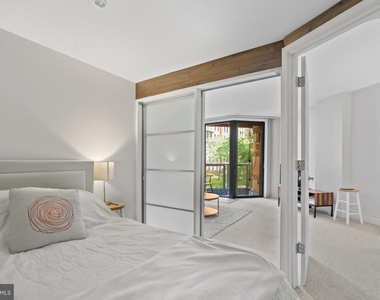 616 E Street Nw - Photo Thumbnail 9