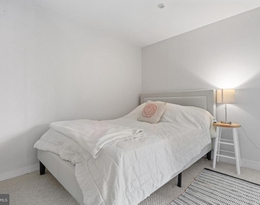 616 E Street Nw - Photo Thumbnail 8