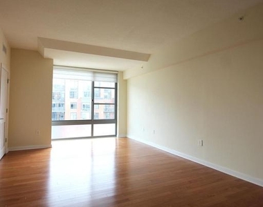475 K Street Nw - Photo Thumbnail 4