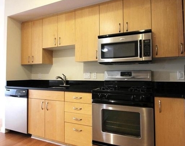 475 K Street Nw - Photo Thumbnail 3